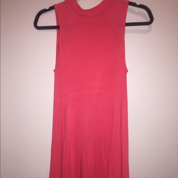 Red dress - Picture 2 of 3